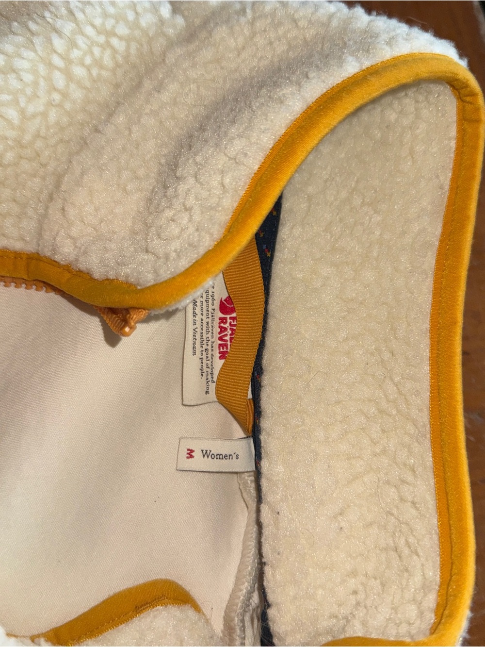 Fjallraven Cream Vardag Pile Fleece Jacket with Yellow Trim - Picture 2 of 4